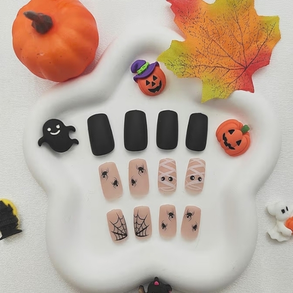 2/$10 Halloween Mummy & Spider Matte Nail Set - Black & Nude - Picture 5 of 7